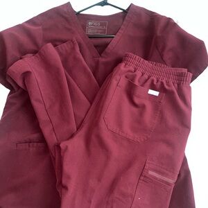 Figs burgundy outfit xl top, large bottoms
